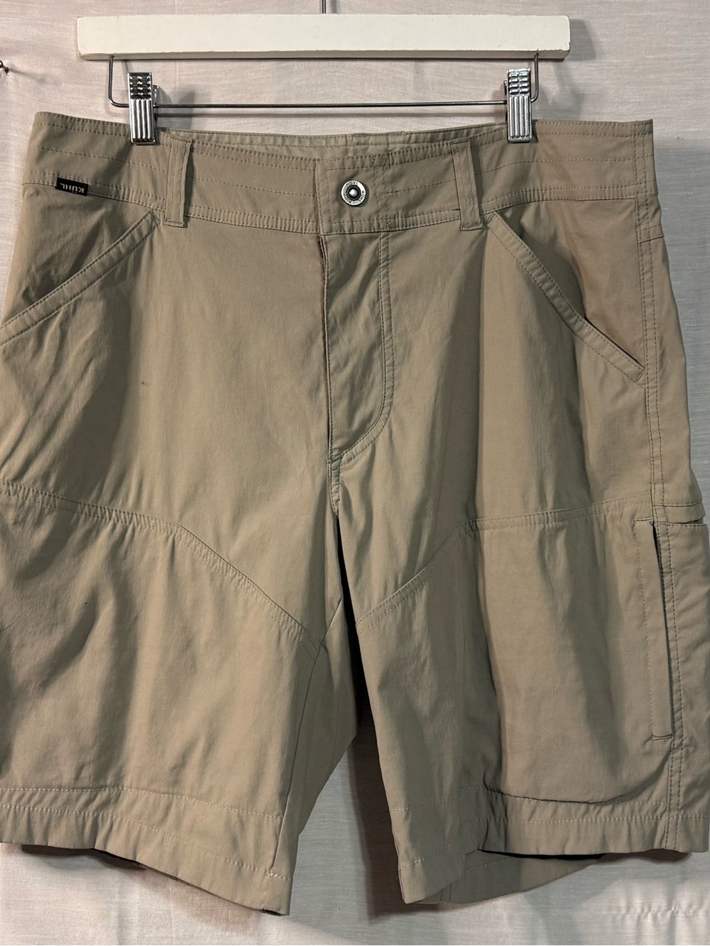 KÜHL Men’s Khaki Stretch Hiking Cargo Shorts Size 35
